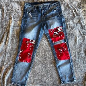 Judy Blue Slim Fit Distressed Jeans with Red Patchwork